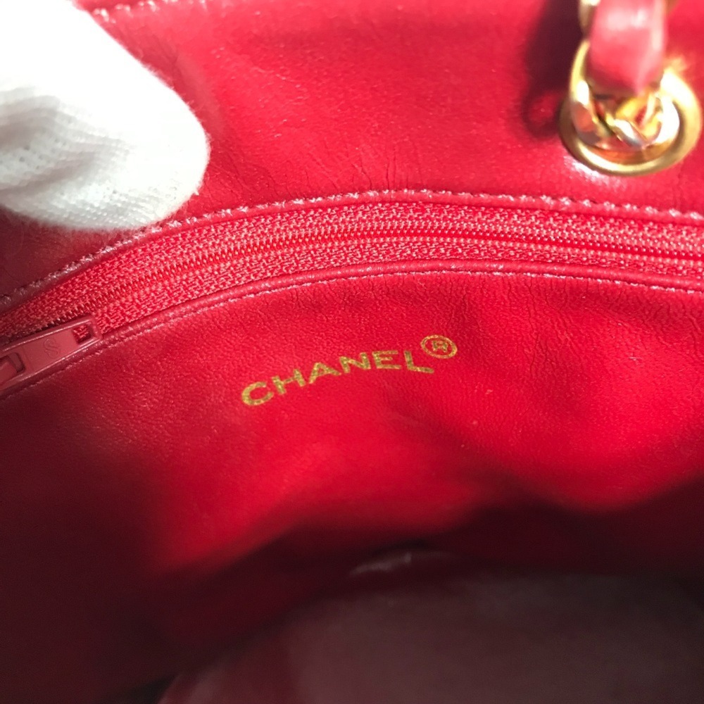 CHANEL Vintage Red Lambskin Leather Shoulder Bag - Picture 11 of 12